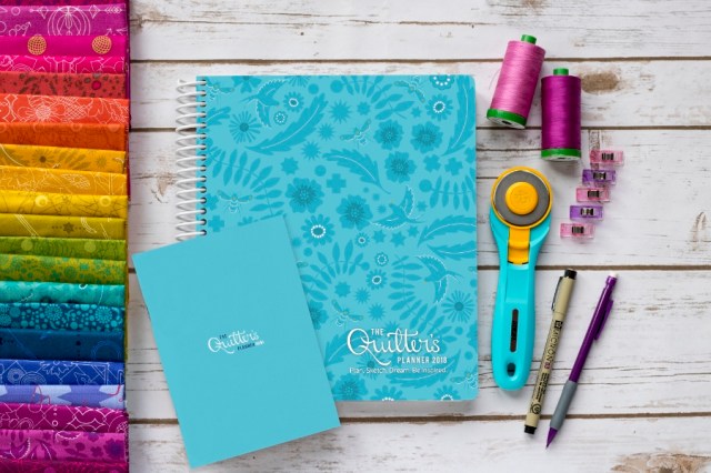 2018 Quilters Planner and mini-hi res (900x600)