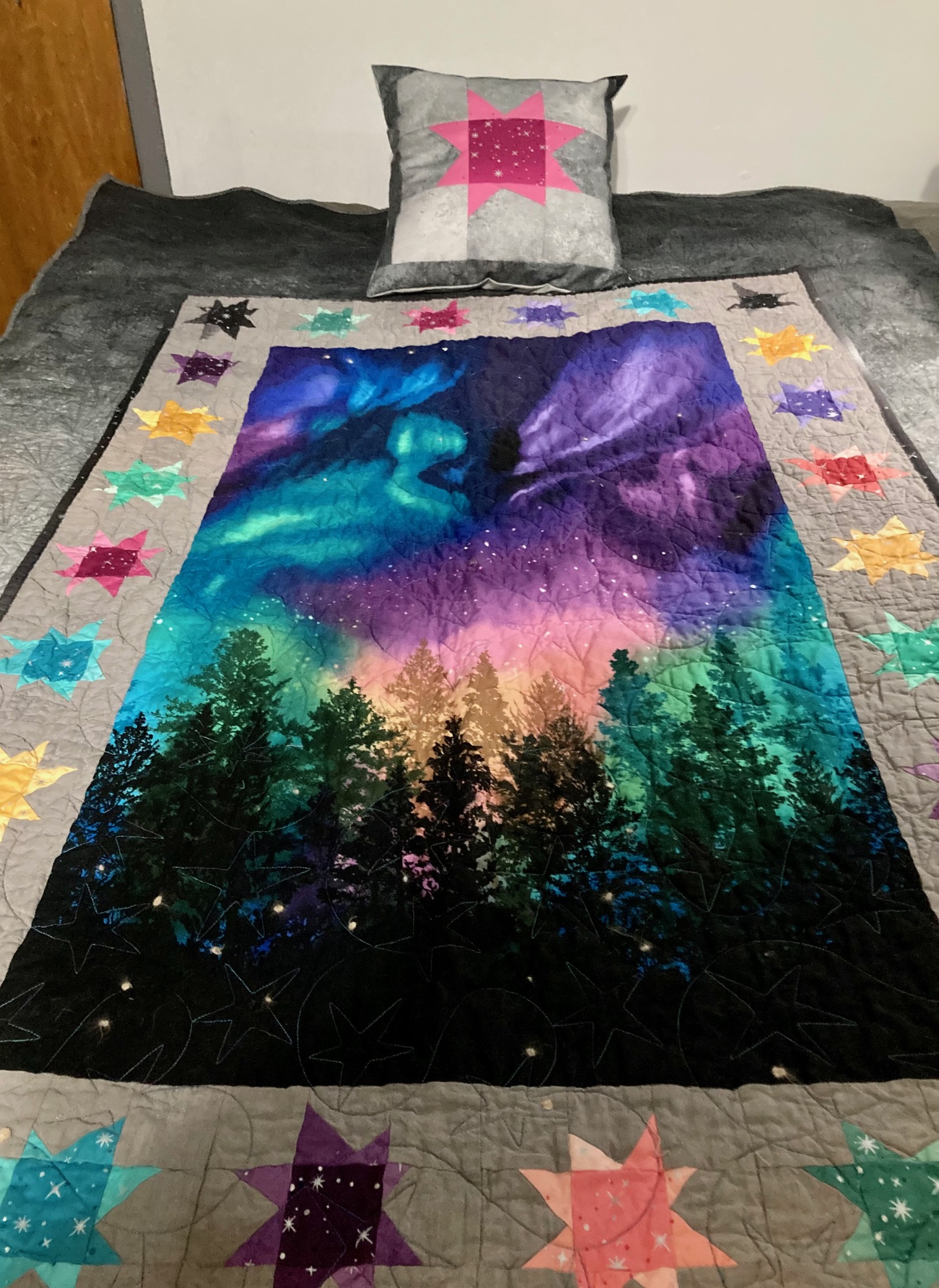 Wonky star pillow with wonky star Northern Lights quilt
