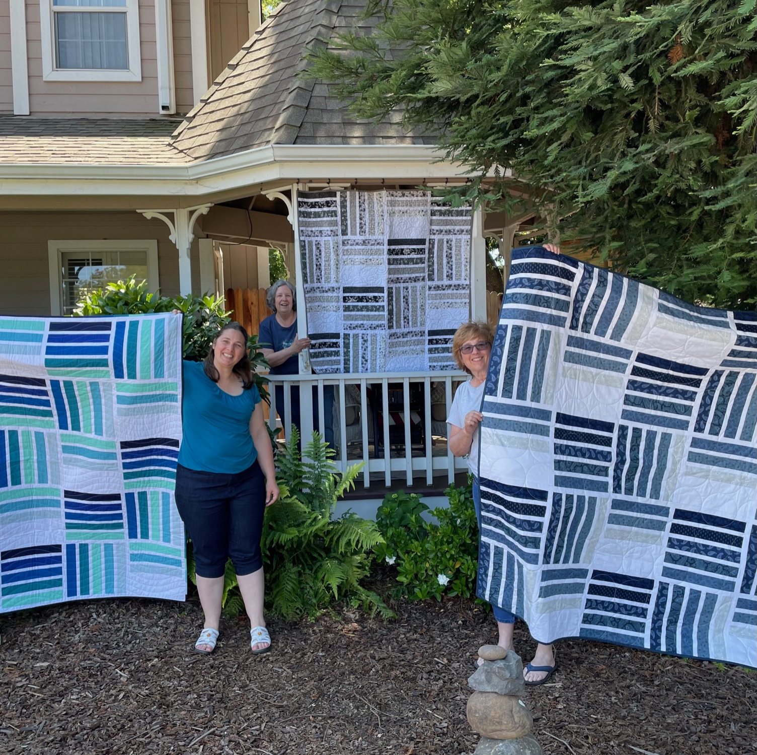 Blakely quilts with Sally and Kenzie